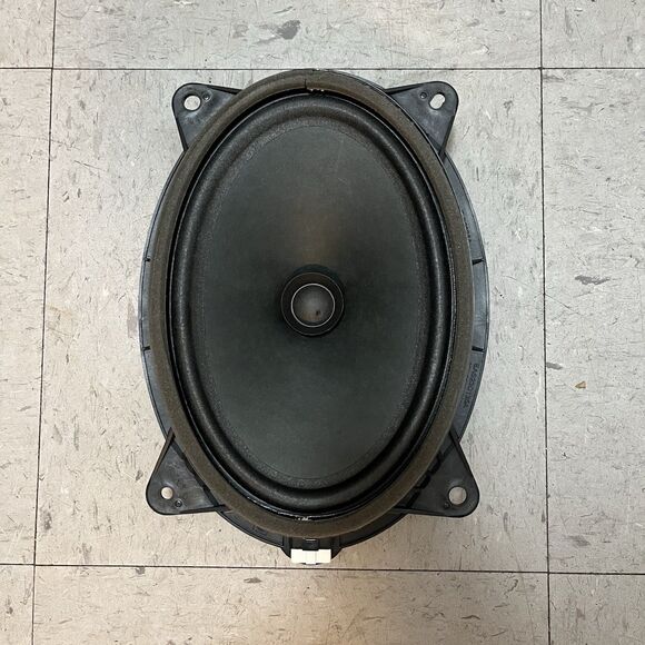 OEM TOYOTA 4RUNNER 2010-2024 PRIUS FRONT LEFT RIGHT DOOR 6x9 SPEAKER 86160-58240 - Picture 1 of 2